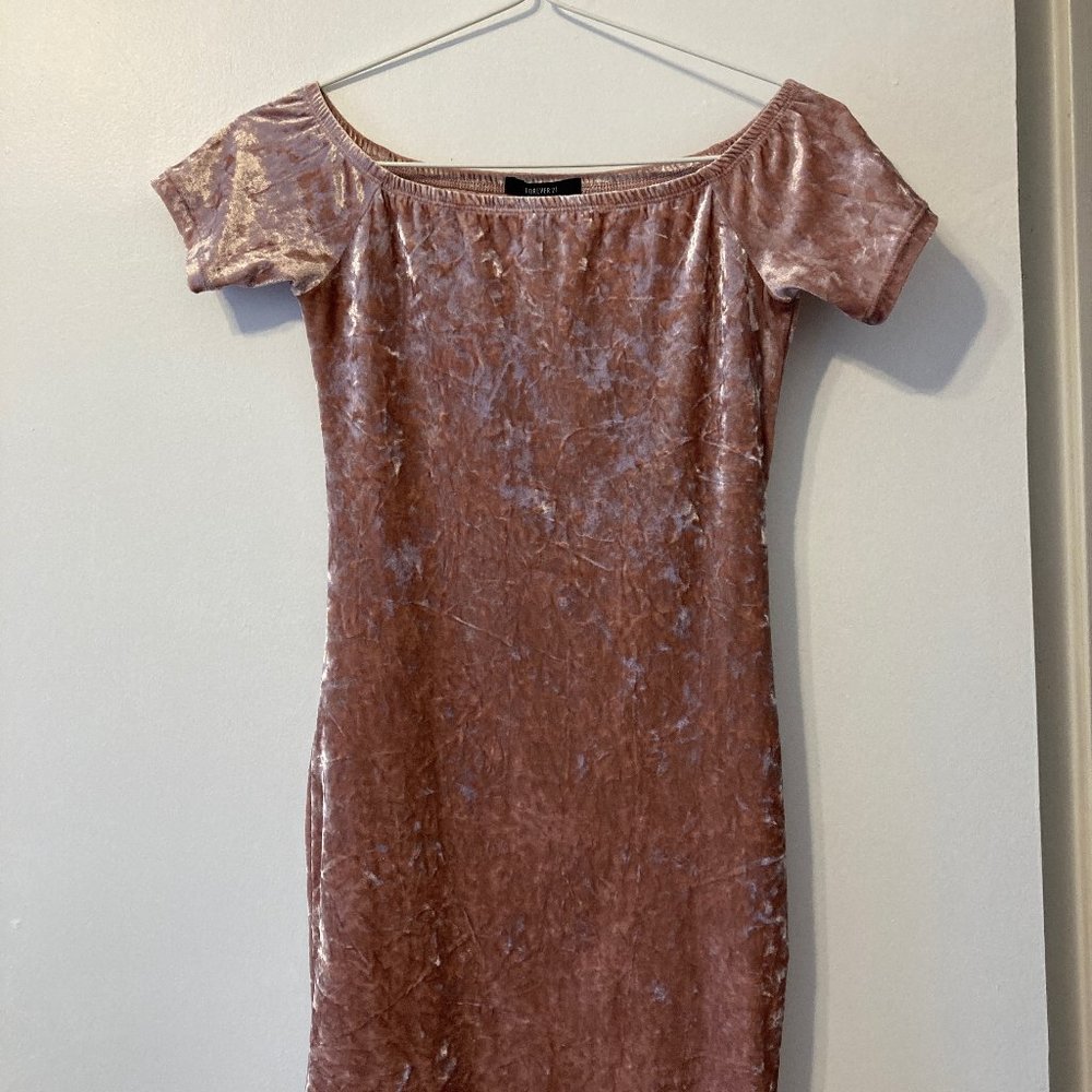 Forever 21 Velvet Body Con Mini Dress (Size S)